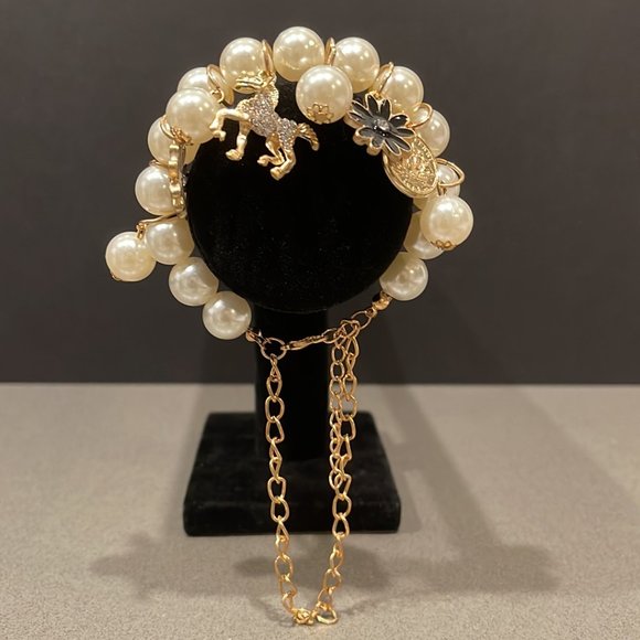 Gold & Pearl Bracelet with Charms - Picture 6 of 10